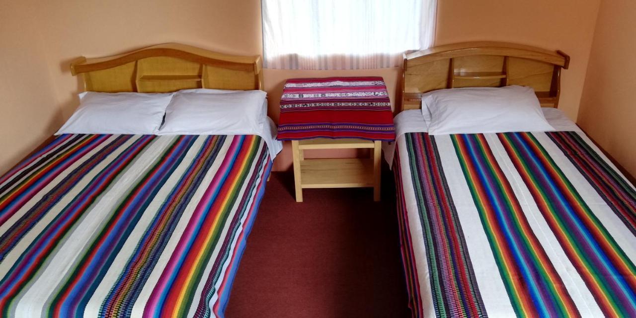 Taquile Hospedaje Mario Huillanopampa Habitación foto