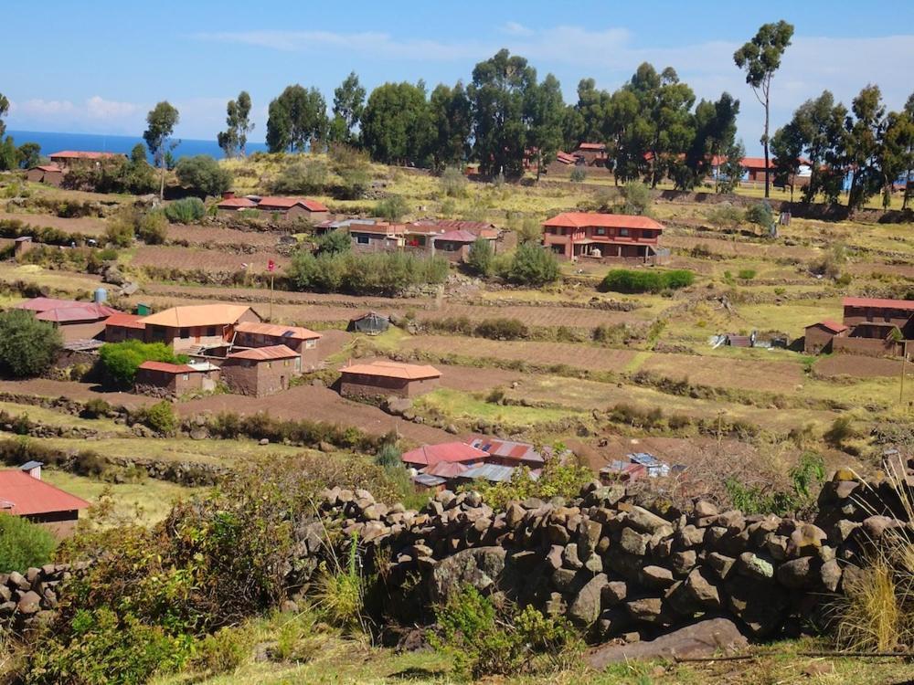 Taquile Hospedaje Mario Huillanopampa Exterior foto