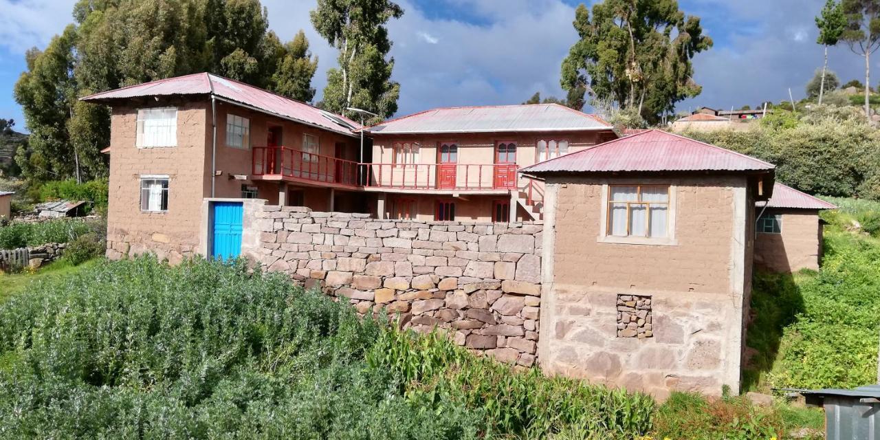 Taquile Hospedaje Mario Huillanopampa Exterior foto